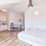 Love Dubrovnik Hostel 호스텔