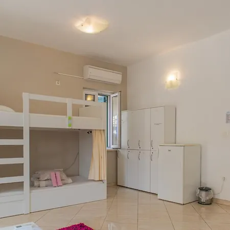 旅馆 Love Dubrovnik Hostel *