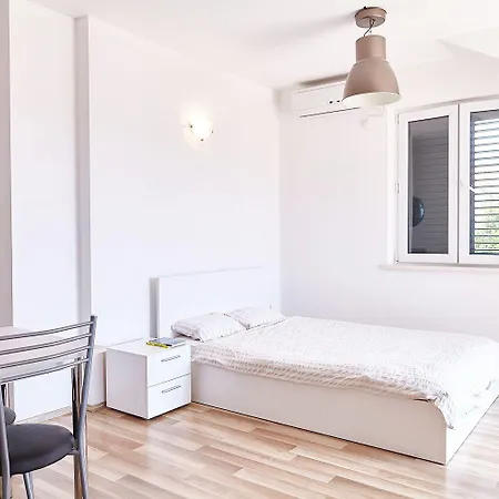 Love Dubrovnik Hostel 두브로브니크