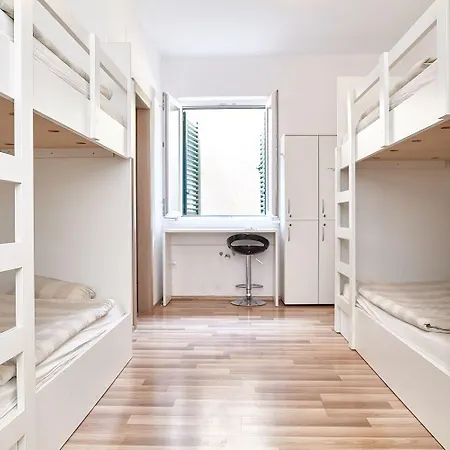 Love Dubrovnik Hostel