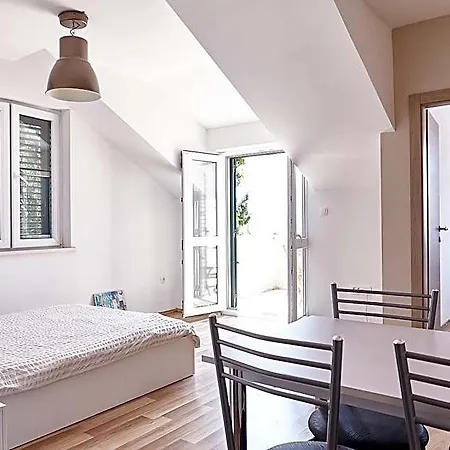 Love Dubrovnik Hostel *
