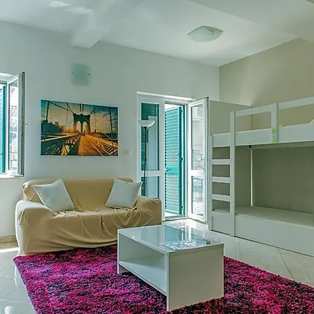 Love Dubrovnik Hostel *