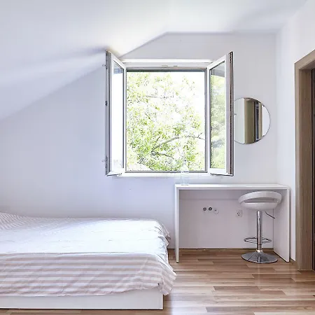 Love Dubrovnik Hostel 杜布罗夫尼克