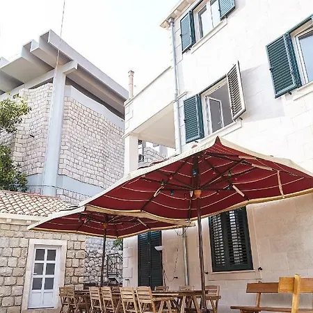 Love Dubrovnik Hostel *