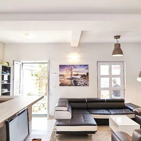 Хостел Love Dubrovnik Hostel