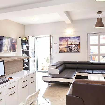 Hostal Love Dubrovnik Hostel Dubrovnik